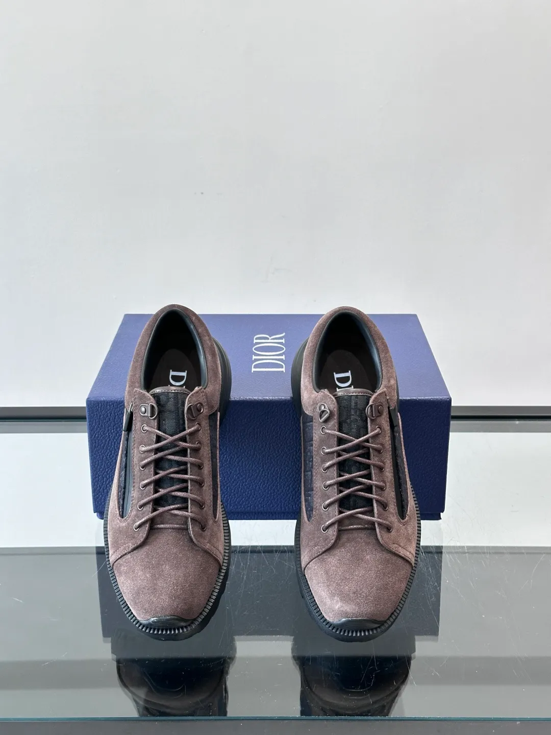 Men's shoes 💰p560 "Dio＊" Combat Derby Shoes Dior Combat Derby Shoes, black calfskin + Dior Oblique embroidery, highly recognizable. Shoelaces + technical zippers make it easy to put on and take off. The EVA hybrid soles are light and comfortable, with a sense of sportiness and fashion. They are great for daily wear or sports. They are the perfect combination of high fashion and functionality. size: 39-44 (38.45 customized)